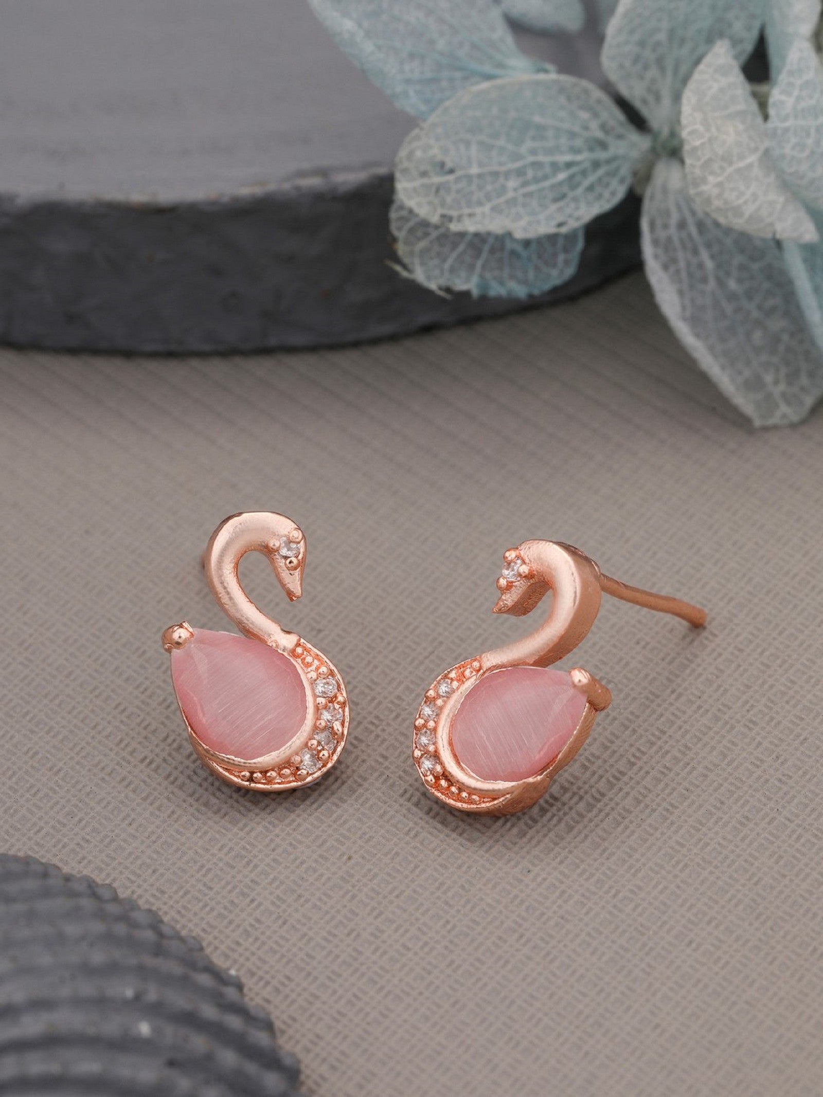 Ducky Stone Studs Earrings