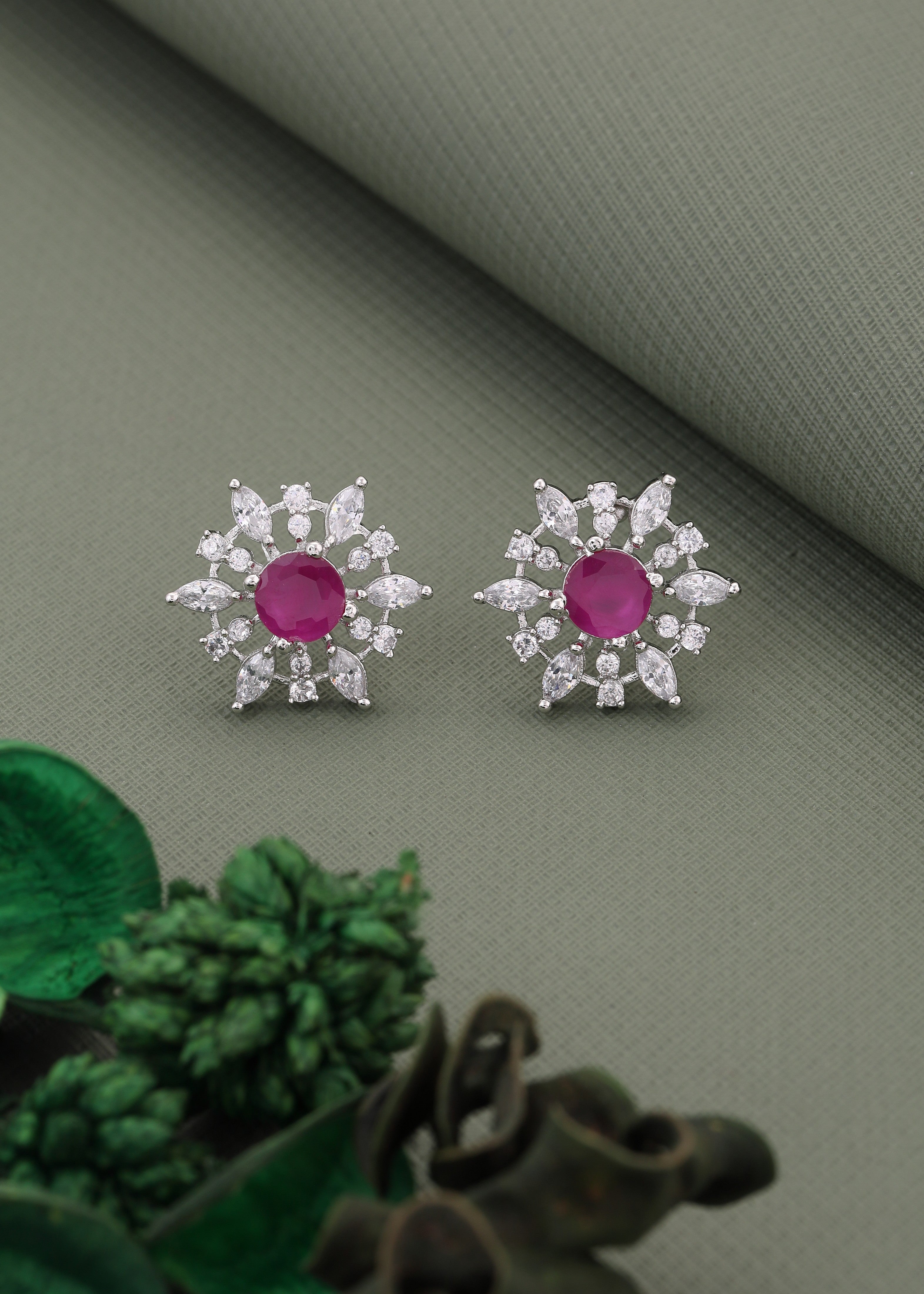 Affection Arch Studs Earrings