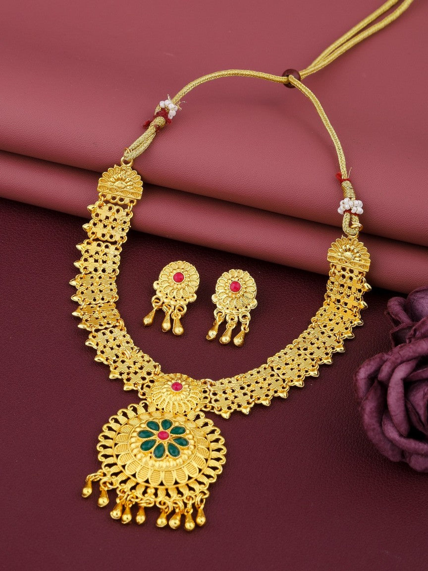 Traditional Gold Necklace And Earrings Set