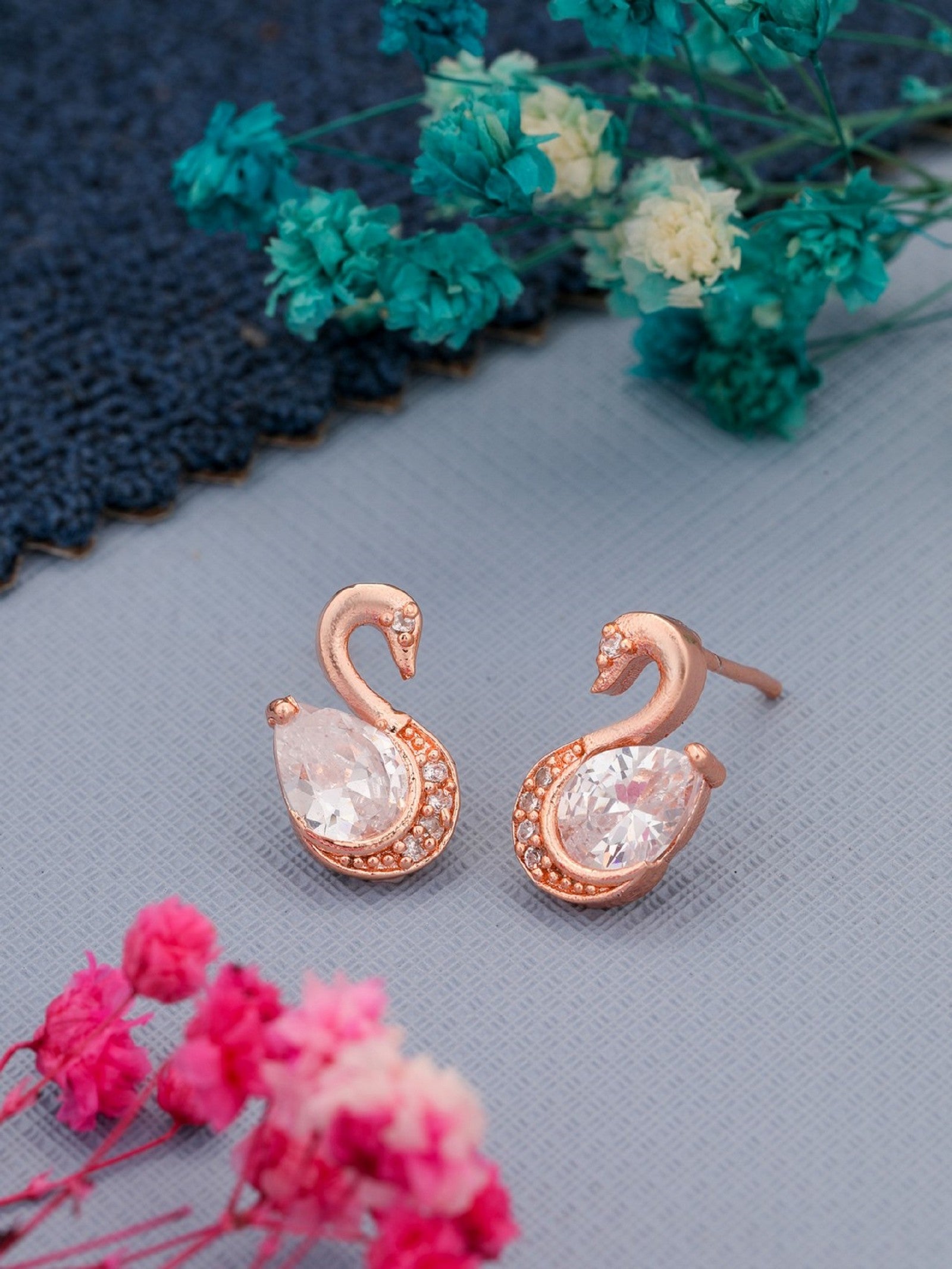 Rose Gold Plated Duck Shape Earring With White Diamond